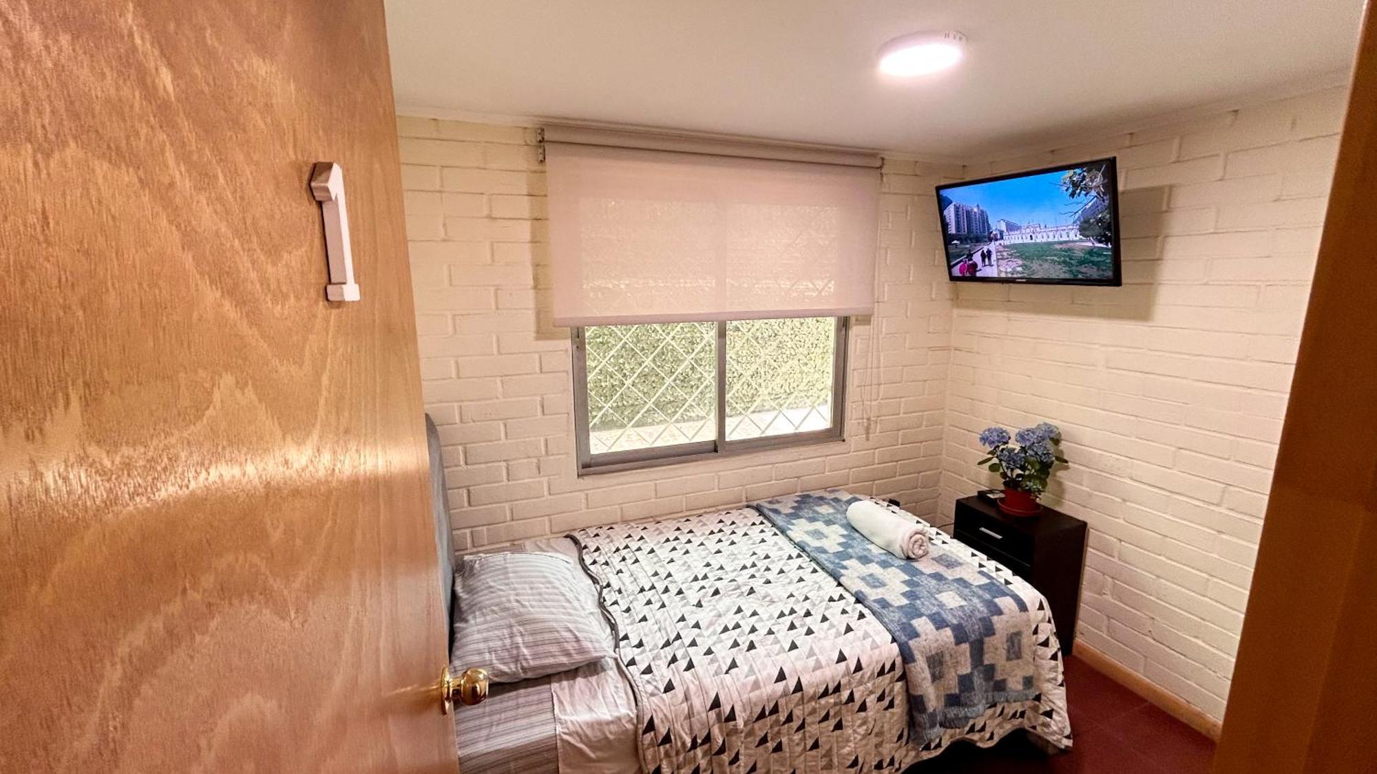 Chez Humbert Hostel Santiago Ngoại thất bức ảnh