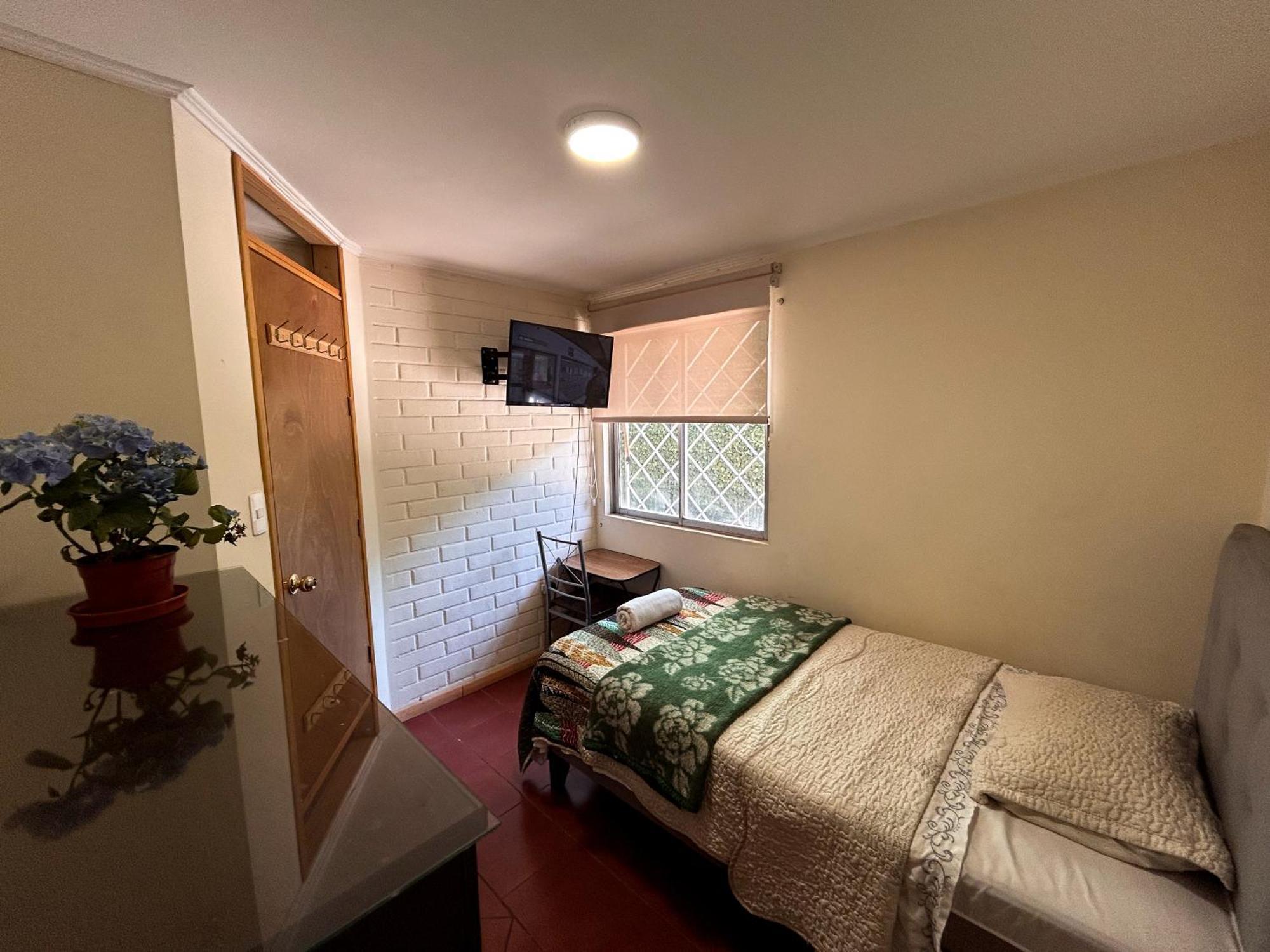 Chez Humbert Hostel Santiago Ngoại thất bức ảnh