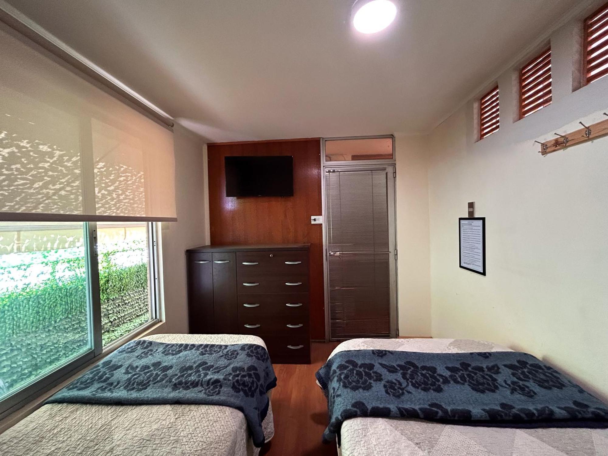 Chez Humbert Hostel Santiago Ngoại thất bức ảnh