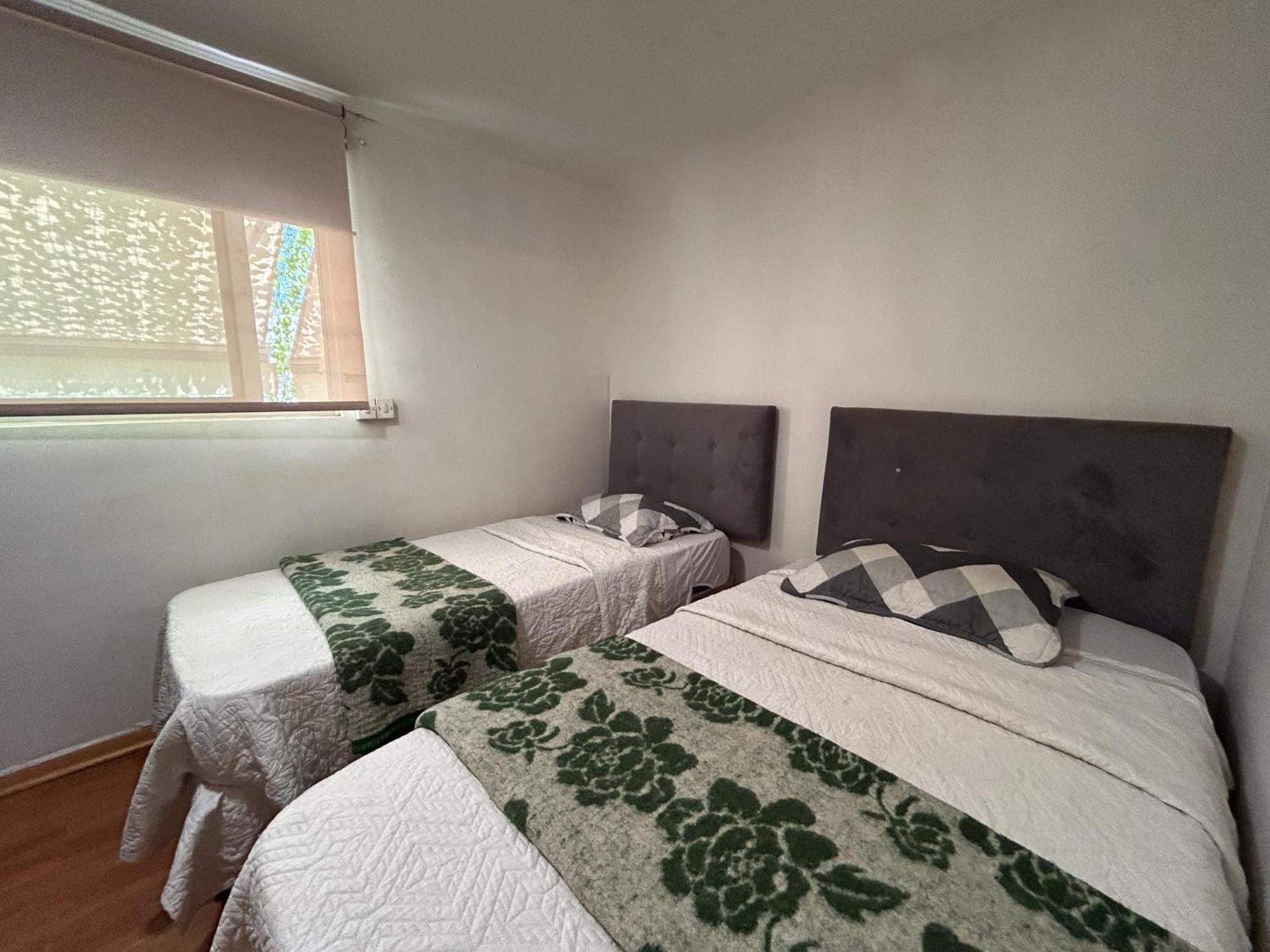 Chez Humbert Hostel Santiago Ngoại thất bức ảnh
